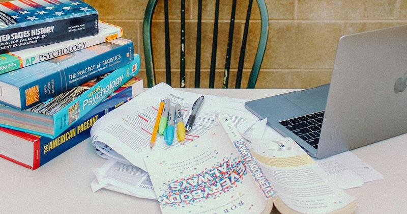 英語の学術論文のイメージ