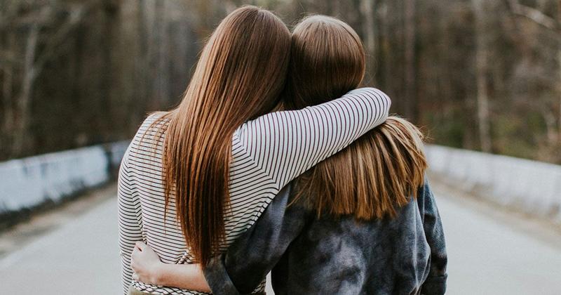 英語で励ましているイメージ