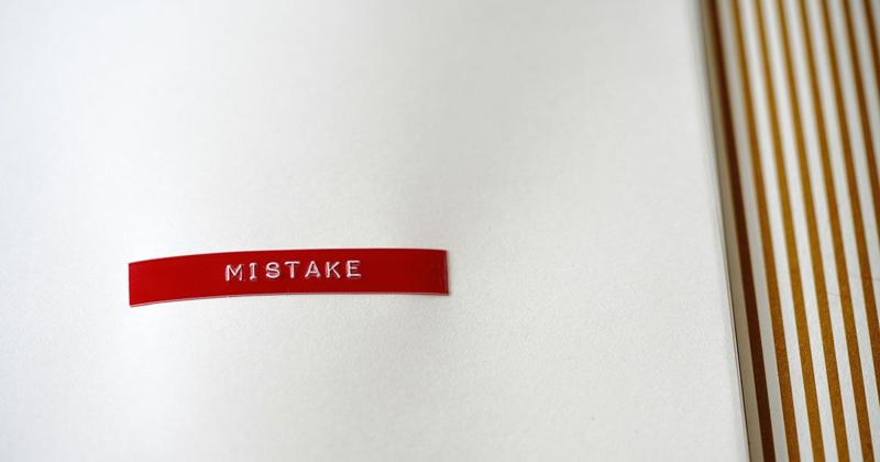 英語の間違い（mistake）のイメージ