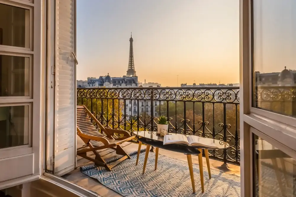 Retiring to France: The Long Stay Visitor Route for American Retirees