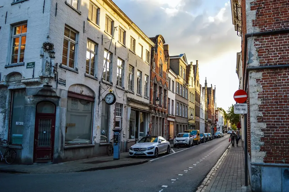 Belgium's Professional Card: Self Employed Visa for Non EU Citizens