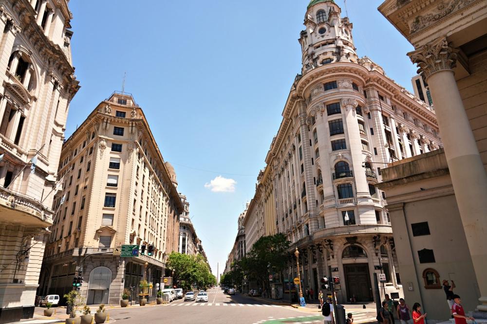 Argentina Tax Residency for Foreigners: When and How