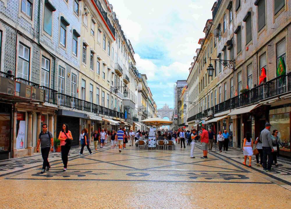 The Portugal D2 Entrepreneur Visa Explained for Non-EU Founders