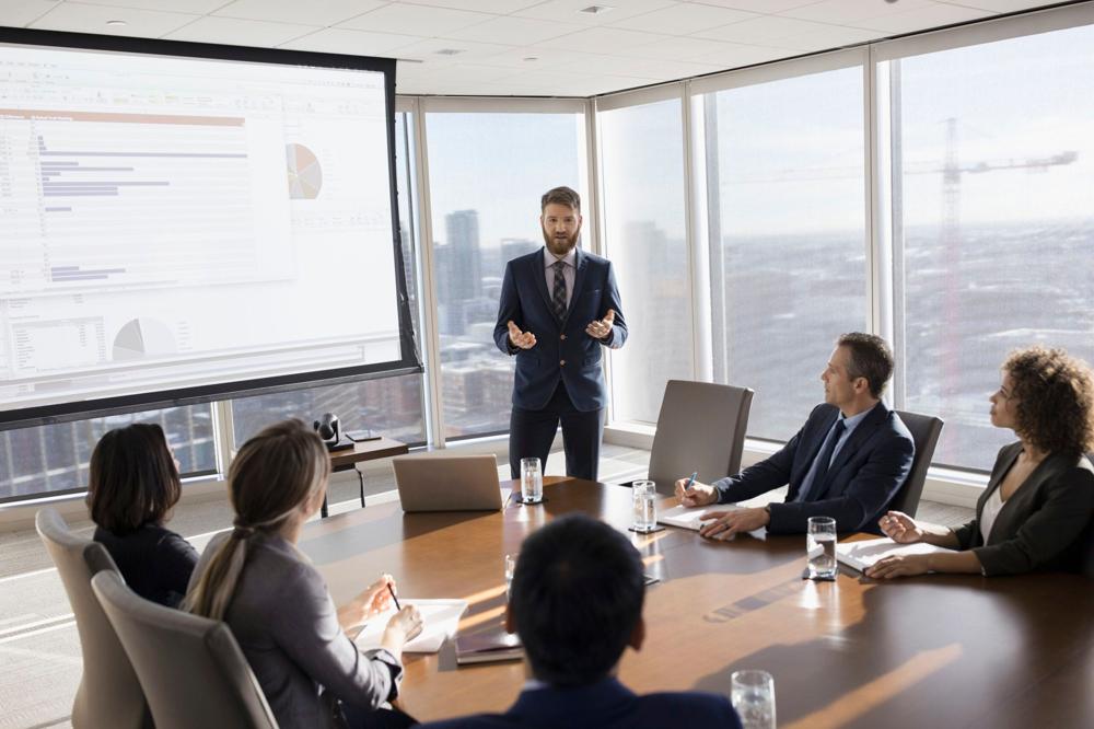 Cómo hacer presentaciones profesionales en inglés - Banner