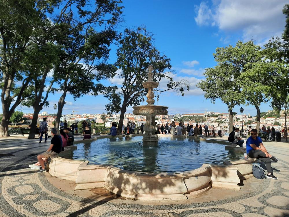 Best Neighborhoods in Lisbon for Expats: Príncipe Real, Alfama, Estrela