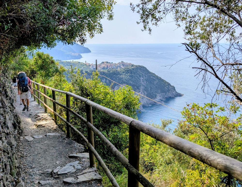 Cinque Terre in 3 Days: Village Guide With Hiking & Trains