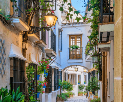 Home and furniture vocabulary in Spanish - Banner