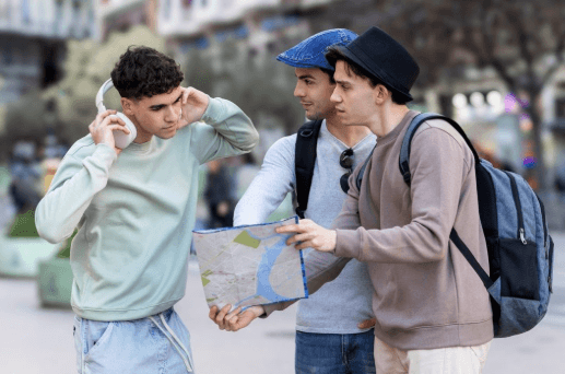 How to say excuse me in Italian - Banner