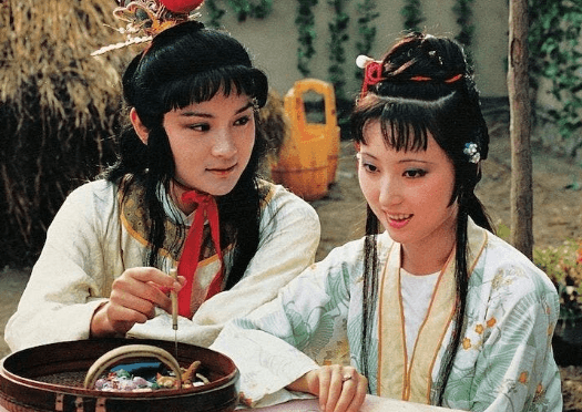 reading chinese books - banner