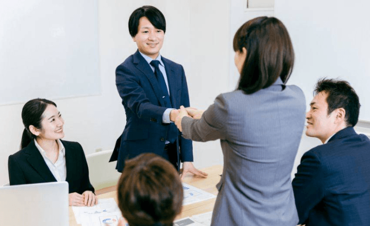 Essential business customs - Banner