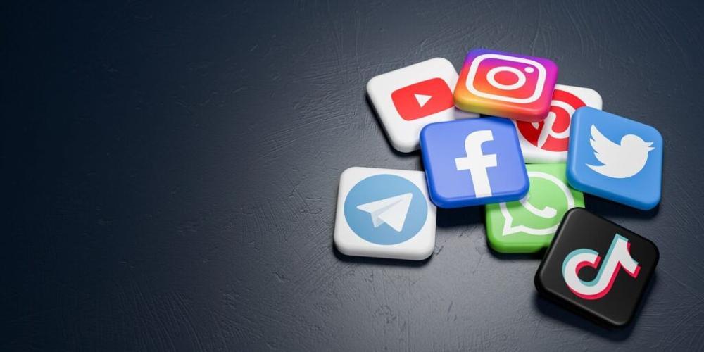 Vocabulario de redes sociales en inglés: post, share, follow, like - Banner