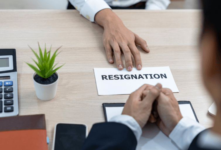 Cómo renunciar a tu trabajo en inglés profesionalmente - Banner