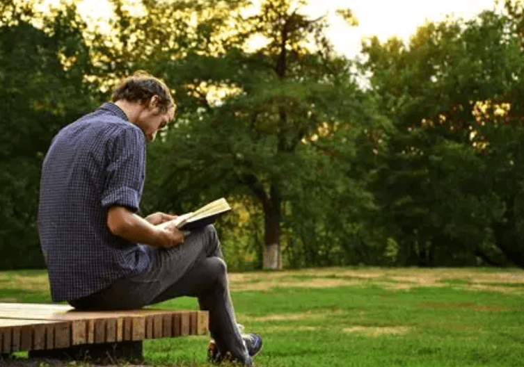 Cuándo y cómo usar el gerundio (-ing) en inglés - Banner