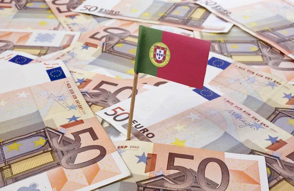 Banking and financial vocabulary in Portuguese - Banner