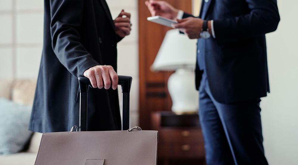 Cómo hacer quejas en un hotel en inglés - Banner