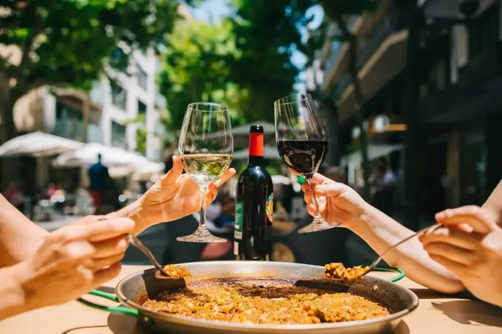 How to order food at a restaurant in Spanish - Banner