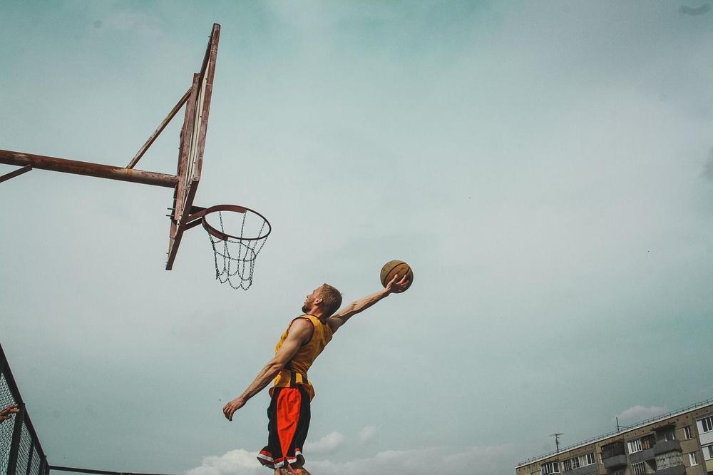 Vocabulario de basketball en inglés: dunk, rebound, three-pointer - Banner