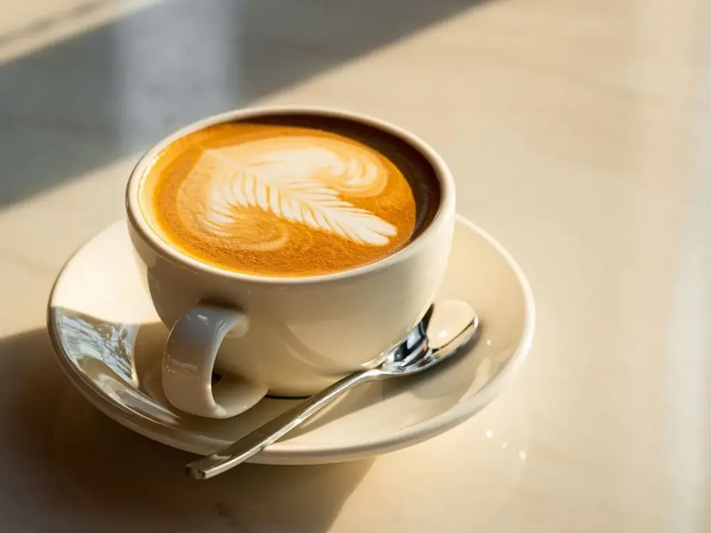 Cómo pedir café en inglés: latte, brew, drip y más - Banner