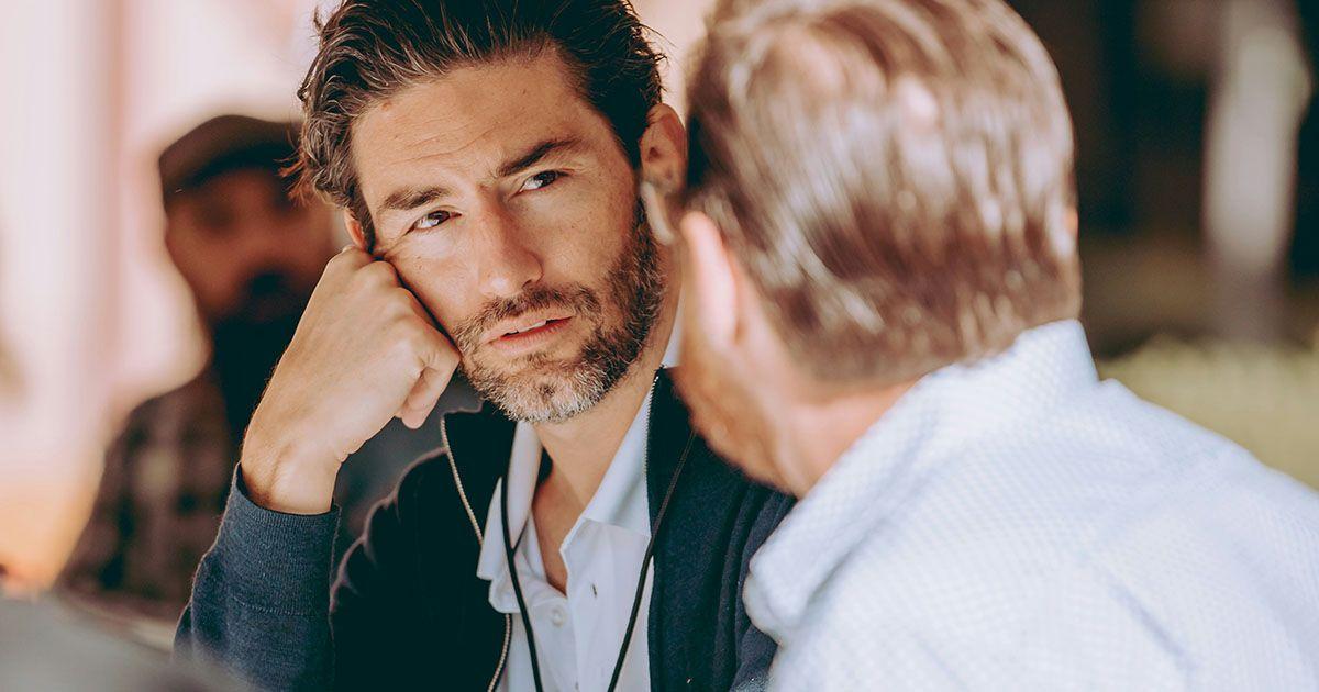 英語で聞き返しているイメージ