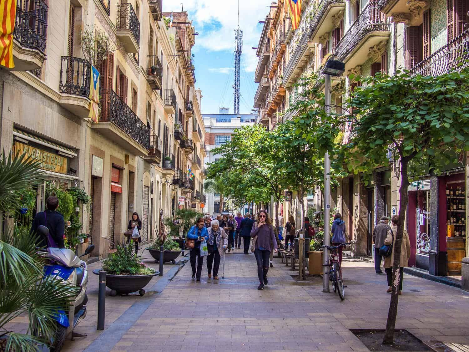 Best Neighborhoods in Barcelona for Foreigners: El Born, Gràcia, Eixample, and Beyond
