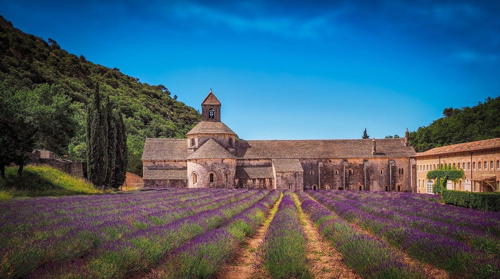 Two Weeks in France: A Grand Tour From Paris to Provence