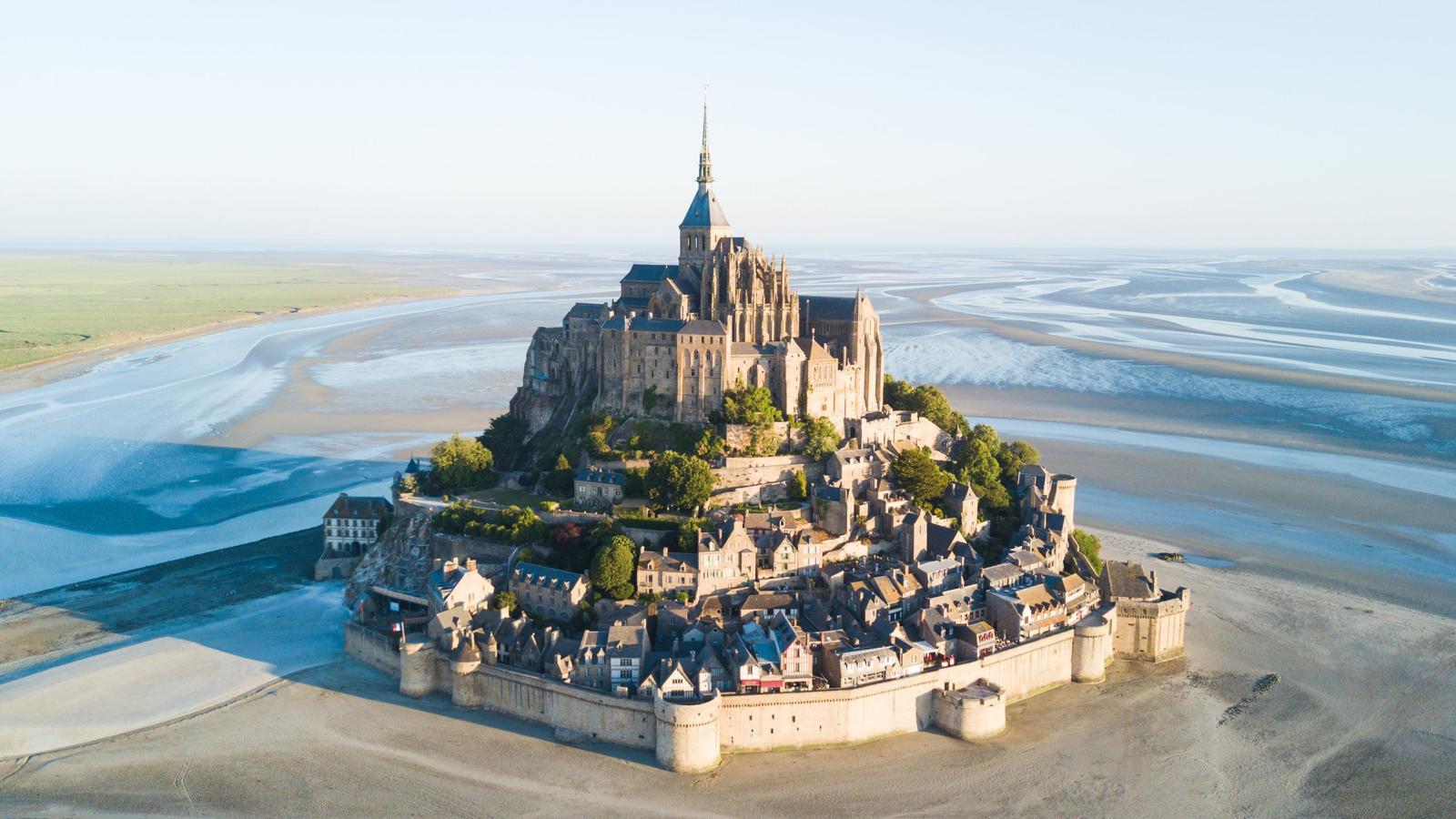 Normandy Itinerary: D-Day Beaches, Mont Saint-Michel, Camembert