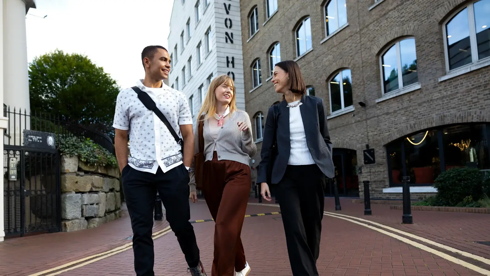 Different ways to say how are you in English - Banner