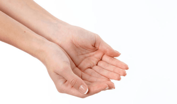 Remember the character 拿 using Chinese character mnemonics